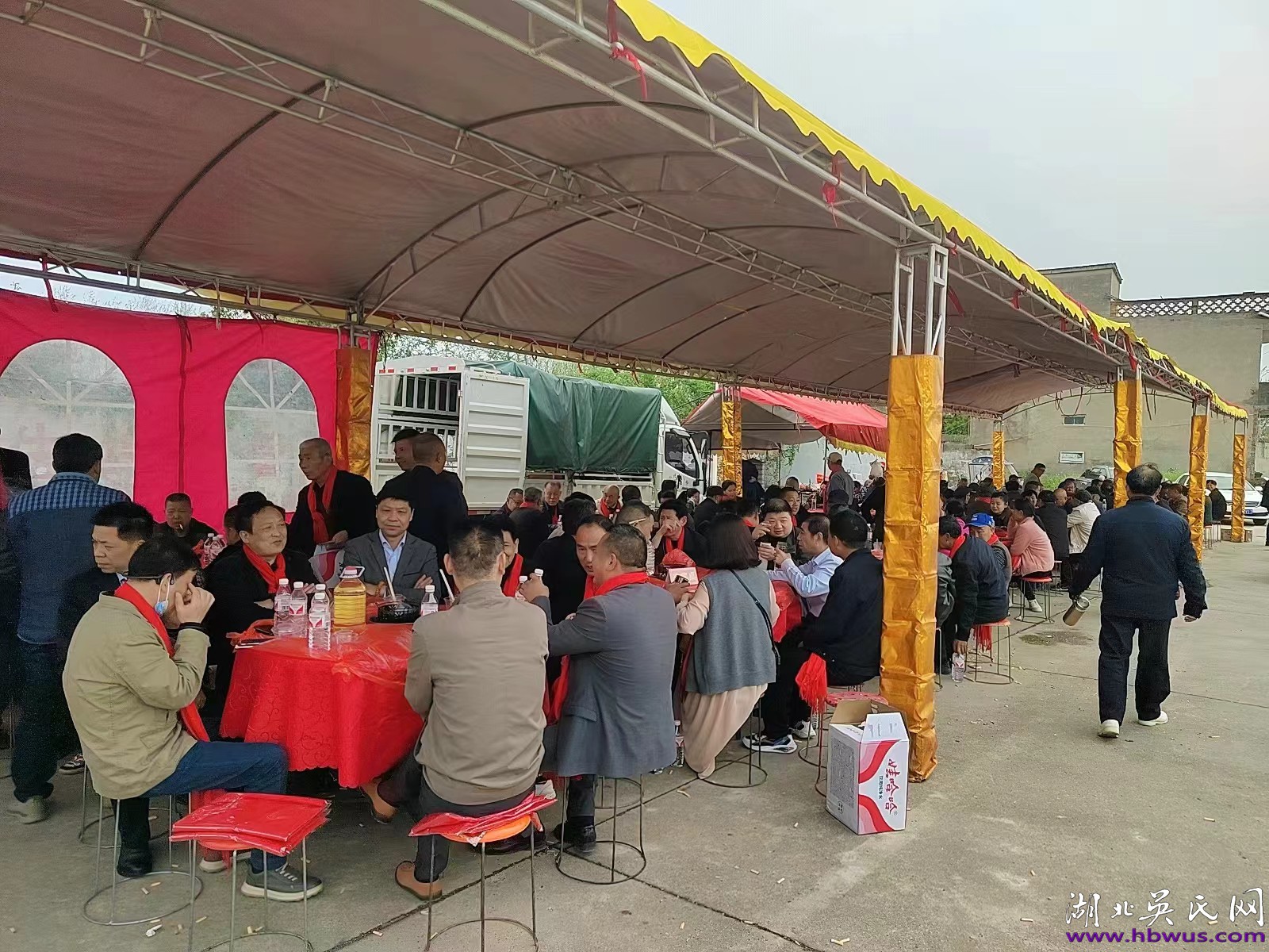 1712242038199871.jpg 1712242038199871.jpg