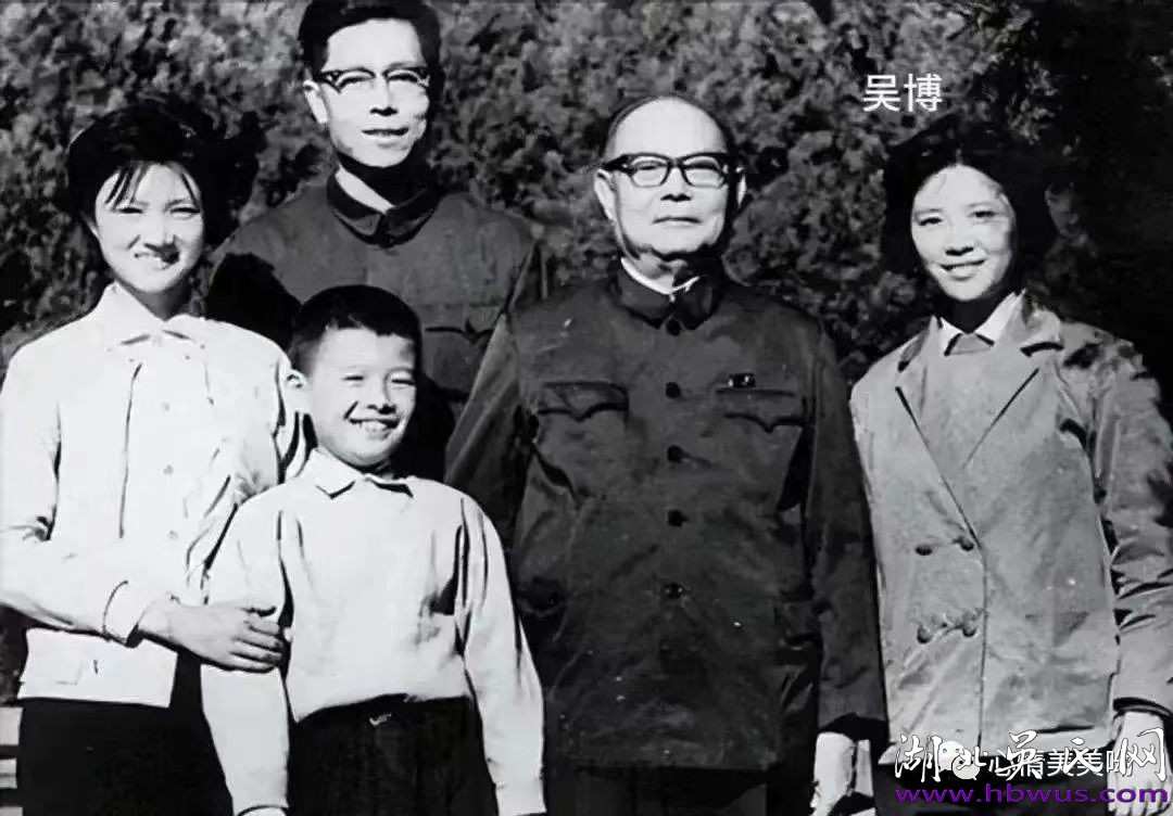 1714662877418971.jpg 1714662877418971.jpg