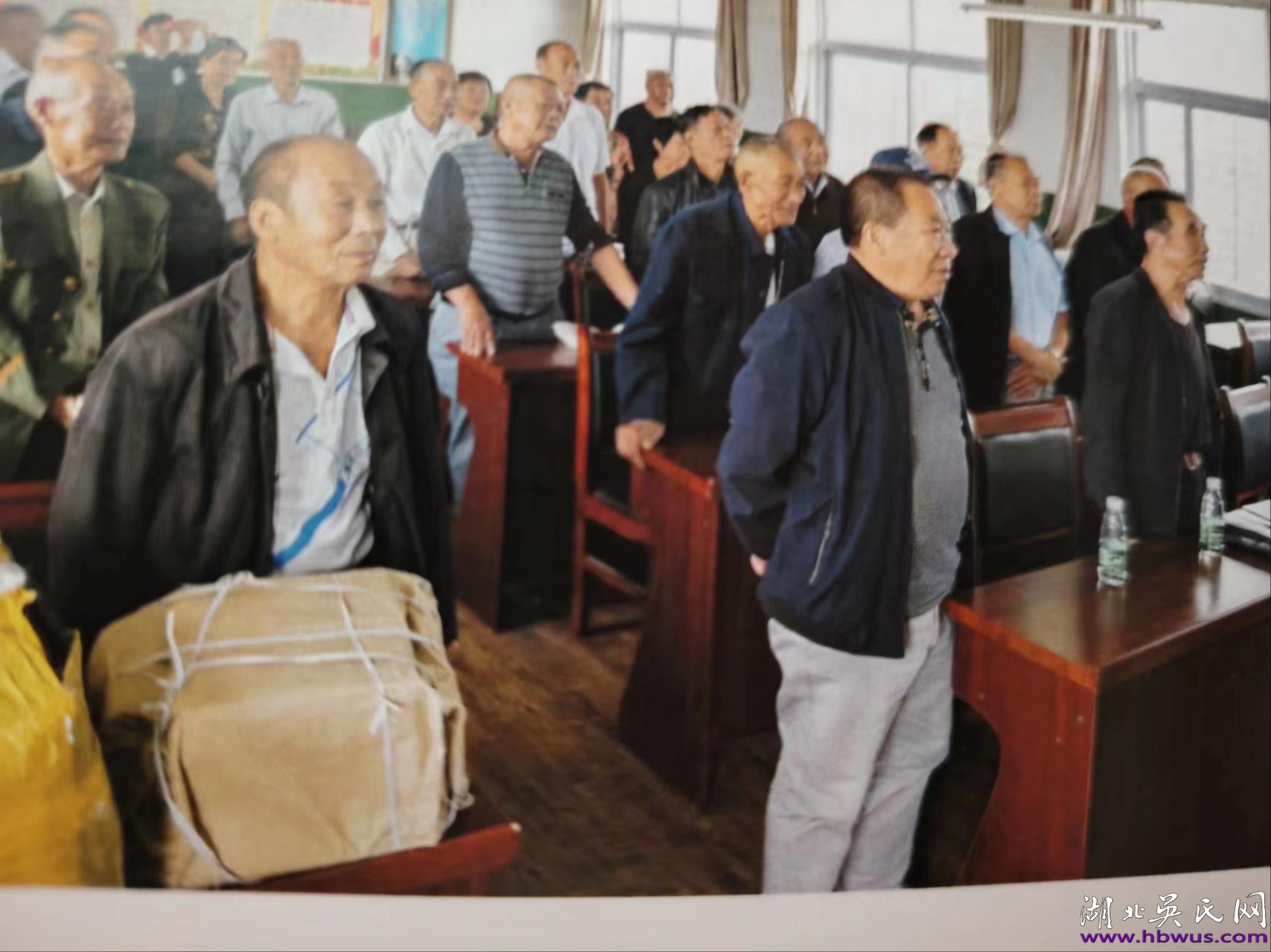 吳大升:我們這一屆——為黃潭中學61級同學畢業(yè)60周年而作 吳大升:我們這一屆——為黃潭中學61級同學畢業(yè)60周年而作