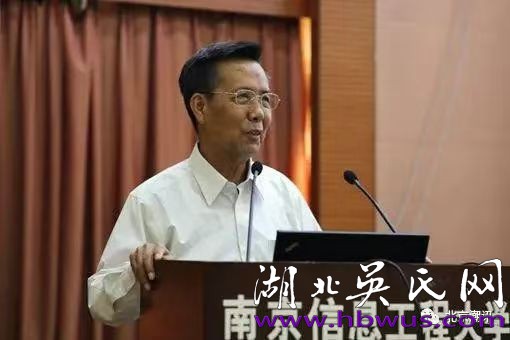 1726447500325517.jpg 02536f1bf3126939eee40be4d8eda7e.jpg