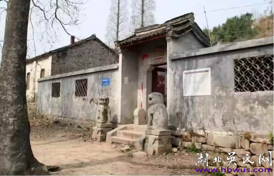 A:紅色的土地  英雄的人民  紅色記憶之二---大別山新縣紅色歷史之最：紅色首府，將軍故里