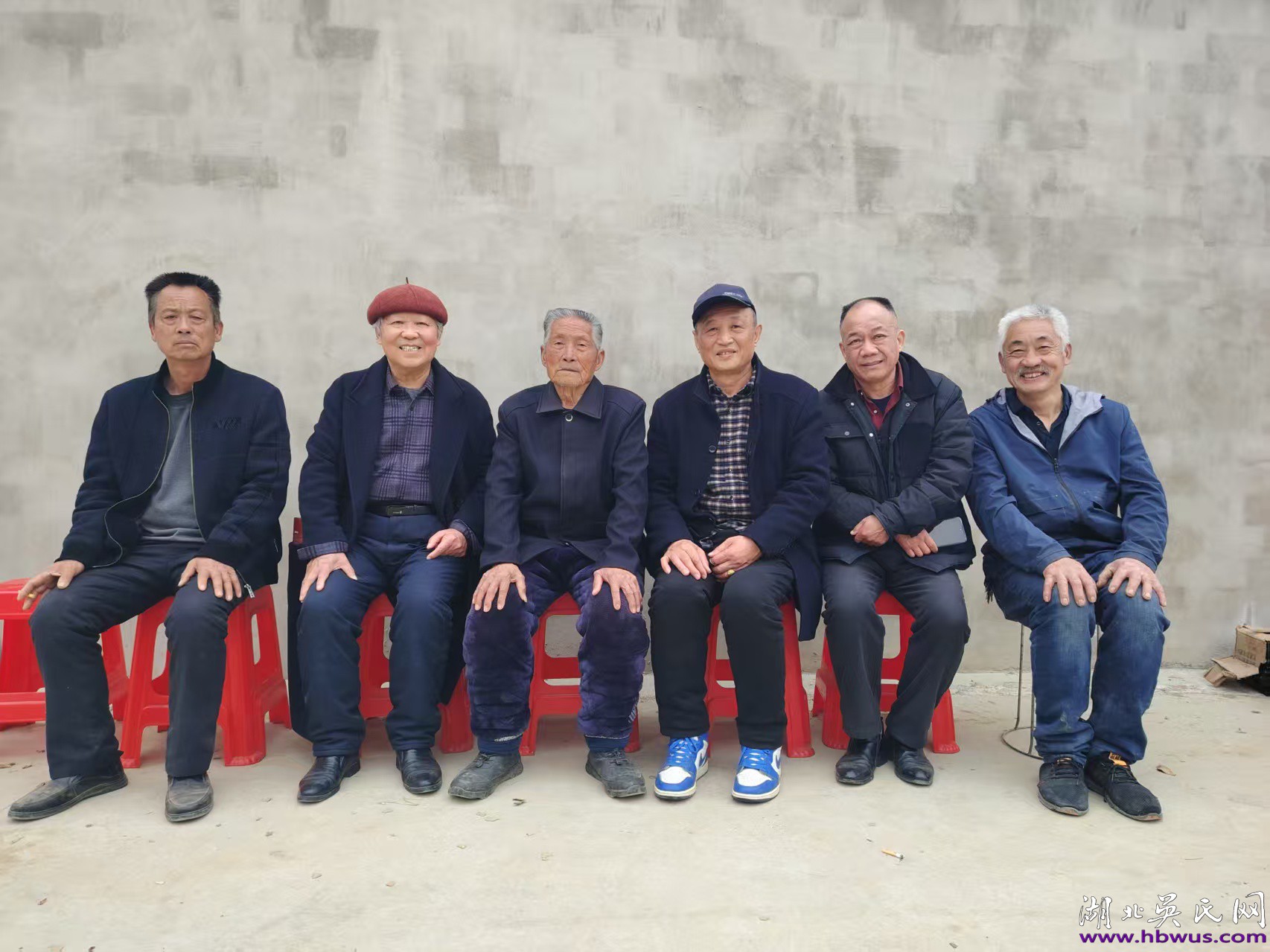 天門吳氏原禮公支續(xù)譜告竣 眾宗親熱烈祝賀 天門吳氏原禮公支續(xù)譜告竣 眾宗親熱烈祝賀