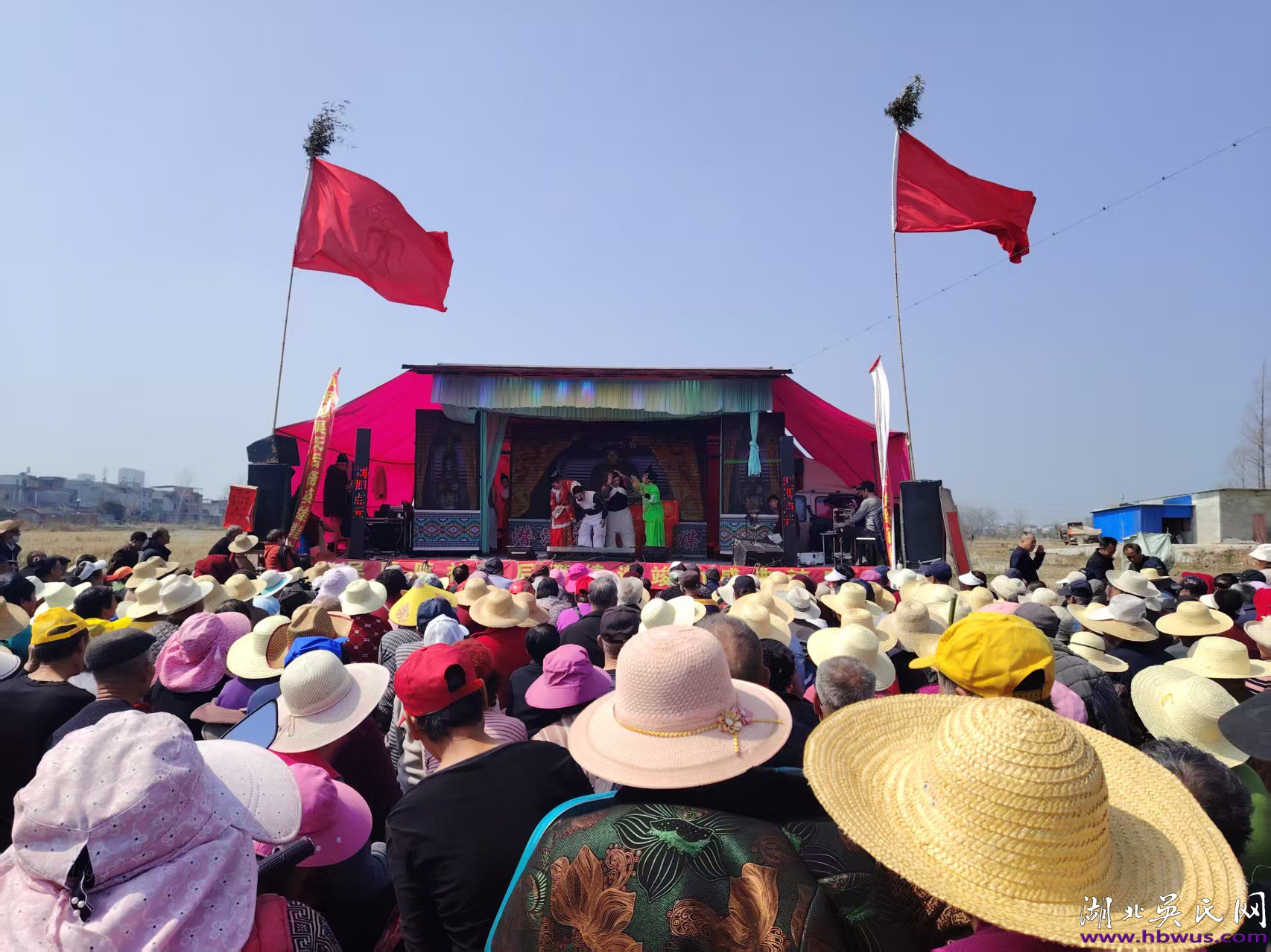 天門吳氏原禮公支續(xù)譜告竣 眾宗親熱烈祝賀 天門吳氏原禮公支續(xù)譜告竣 眾宗親熱烈祝賀